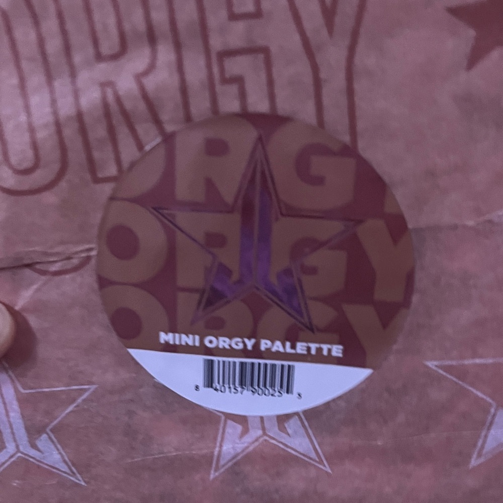 Jeffree Star Orgy Palette in Pink and White - Picture 3 of 4